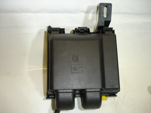 БЛОК ПРЕДОХРАНИТЕЛЕЙ FORD PUMA L1TT-14D068-HAD