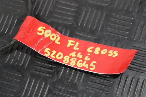 klema akumulatora 520888645 FIAT 500L 500 L CROSS LIFT