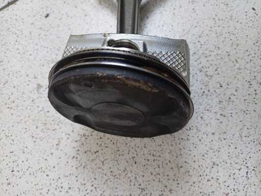 piston with connecting rod Dodge Grand Caravan 5 facelift 2015