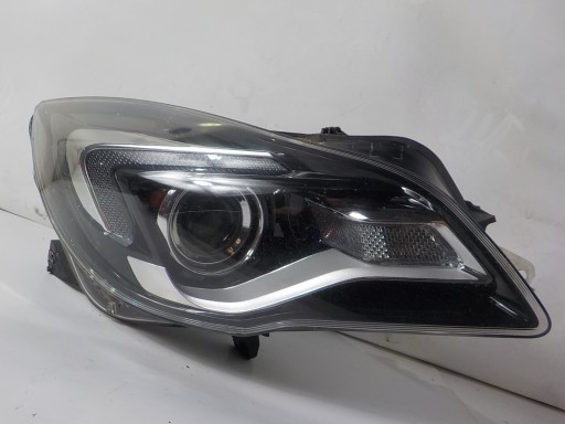 OPEL INSIGNIA A LIFT light right front front UK