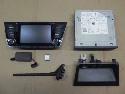 5Q0035864B 6V0919604C - SKODA FABIA RAPID 1.4 TDI РАДИО НАВИГАЦИЯ КОМПЛЕКТ