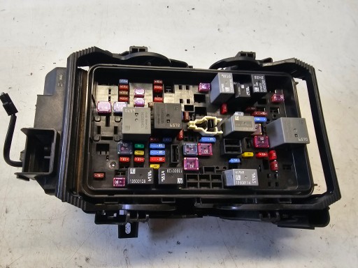 OPEL INSIGNIA B Boîte PUSZKA Fusibles BSI 39116625 DGL B20DTH