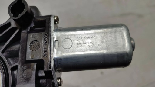 Mercedes-Benz A W176 2017 rear part side right mini motor windows