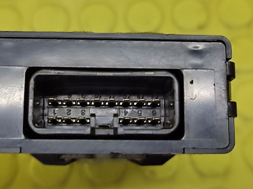 MITSUBISHI PAJERO 3 modul Bedienteil klimaanlage MR460758