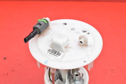 pump feed pump 172025758R DACIA DOKKER 1 and 1.6 MPI 83 KM 12-17