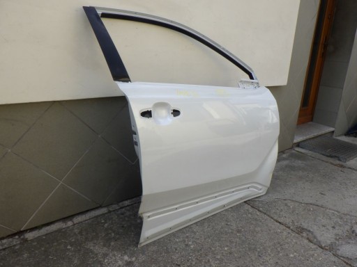 TOYOTA C-HR CHR 2016- door right front