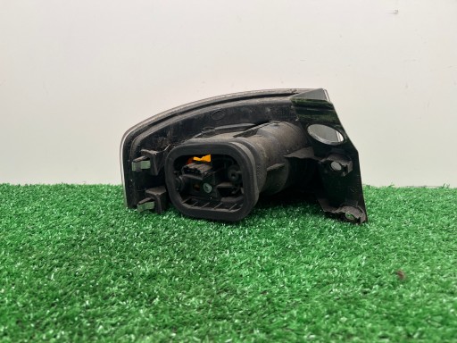 light right rear SEAT IBIZA 3 6L6945096E
