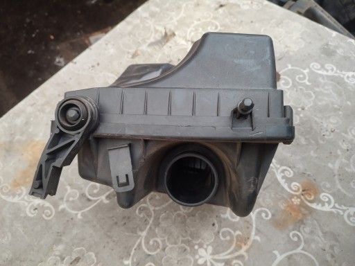 Gehäuse filter luft Opel Zafira B 13271060