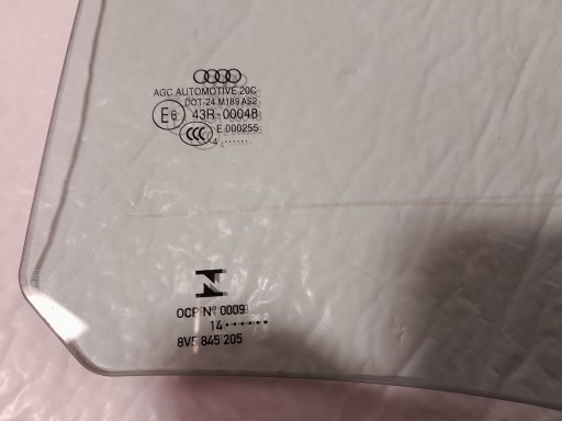 AUDI A4 B9 ABLAK bal far 8V5845205