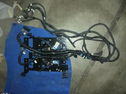 РОБОЧИЙ СТІЛ MERCURY MARINE AXIUS