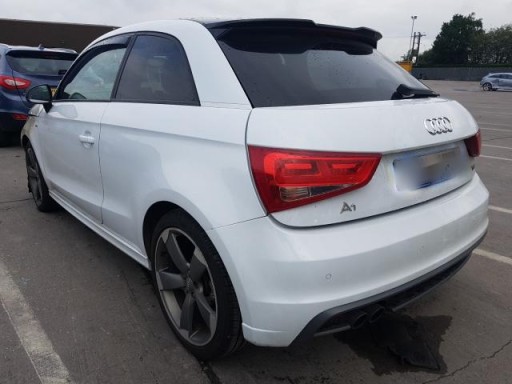 AUDI A1 2014R 3D крыша