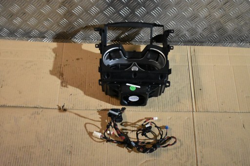 IDEALNA LODOWKA Halter für drink MERCEDES W167 X167 1