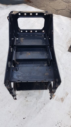 Монтаж аккумуляторной батареи в корпусе man tgx tgs euro 6