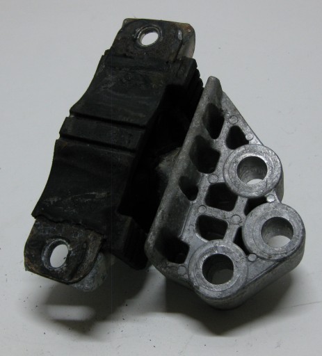 FIAT DOBLO II 13R engine mount