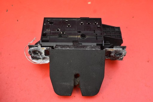 lock bonnet rear part boot 13185566 OPEL VECTRA C KOMBI 02-05