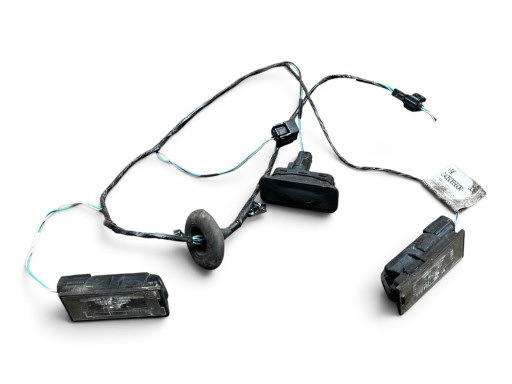 bouton pour l'ouverture du capot Renault Megane 3 2nd facelift 2014 240506560R
