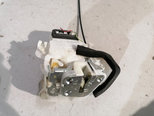 Subaru Forester III lock z door right front