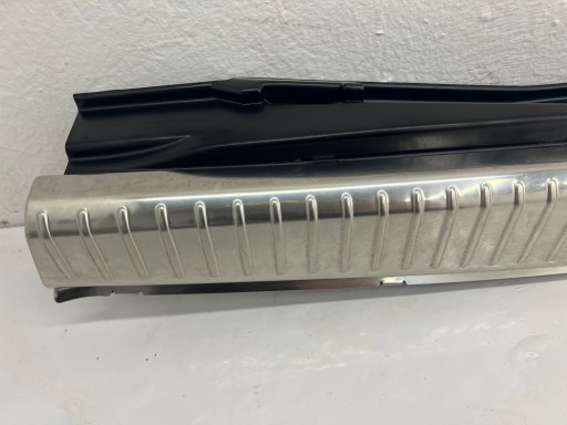 MERCEDES C KLASA W205 cap of the threshold boot rear part A2056900605
