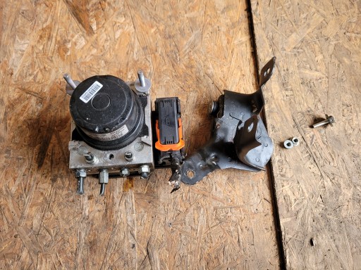 pump ABS brake TOYOTA YARIS III 44540-0D100
