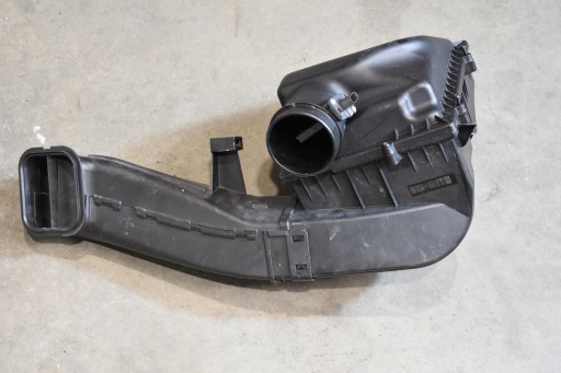 IDEALNA cover of a filter, air +drain pipe BMW X7 G07 G06 G05 1