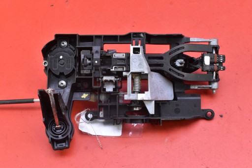 handle left front front 475 X1713801307 BMW F07 09-13