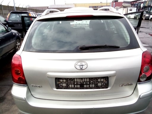 Toyota Avensis T25 kombi kapota záď zadní 1C0