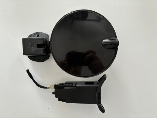 door and damper tanks of the fuel Opel Meriva A Lift 03-10r. ==OEM==