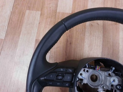 Toyota Yaris IV 2020+ lenkrad multifunkcja Leder