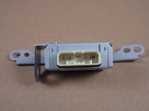 Toyota RAV4 V module control unit amplifier anteny 86681-42030