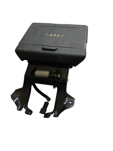 AUDI A8 D5 держатель монитора 4N0882629B