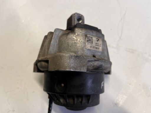 BMW F10 F11 3.0 XDRIVE Motorlager Stütze 686235 6777382