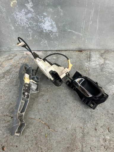 lock door left front 3008 732291 6PIN