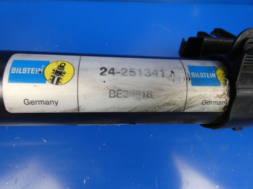 MERCEDES C KLASA W205 shock absorber left front front