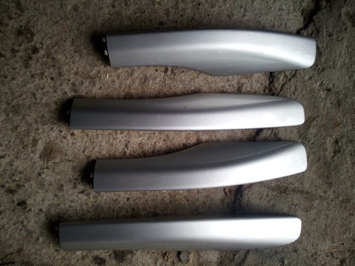 Торцевая крышка Toyota AVENSIS T25 задний левый