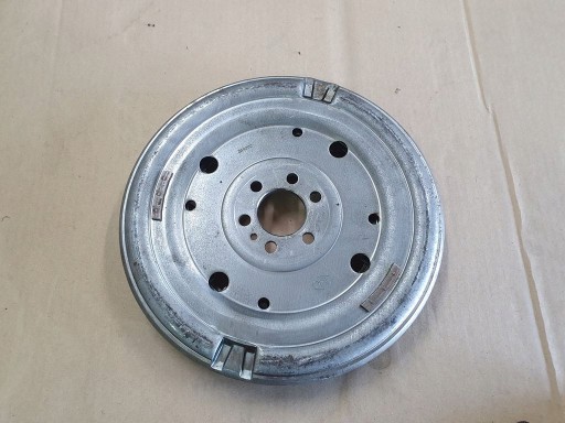wheel flywheel 04E105266 VW SKODA AUDI IDEAL