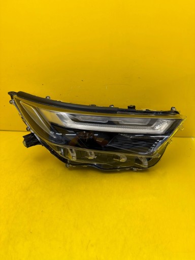 light right front Toyota RAV4 V Lift 2022- Full Led