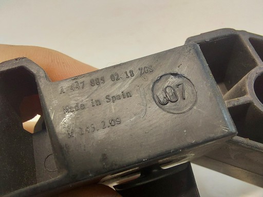 MERCEDES W447 support holder of a bumper front right A4478850218