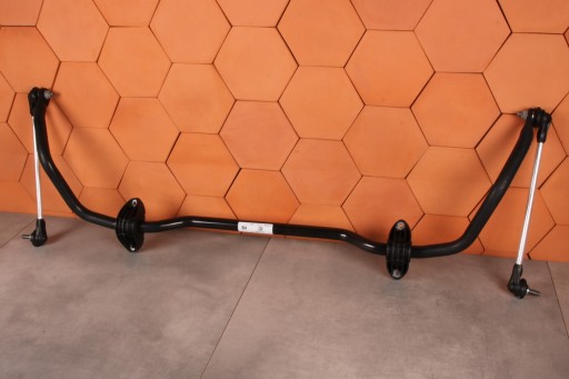 BMW 1' F70 2' F74 U06 STABILIZATOR front front bar 6892707 4 km !!!