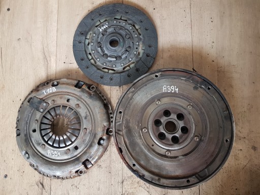 FORD FOCUS MK3 1.6TDCI T1DB VOLANO USATO FM51-6477-DD di pressione disco A394