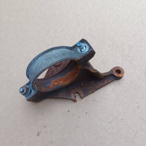 Ford Fiesta MK7 ST 1.6 EB Console / Support plaque Demi axe