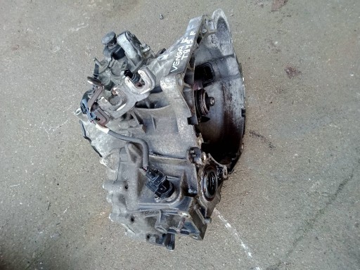 KIA VENGA 5-BIEGOWA CAMBIO 1,4 16V T9J5F