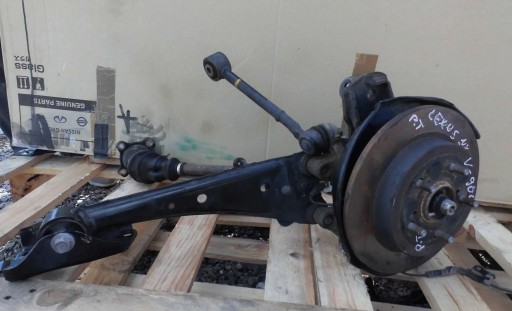 Lexus NX300H 2019 4x4 swing of the pivot semi-axis arm right rear part