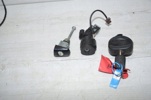 ignition key lock cylinder Peugeot 2008 14r
