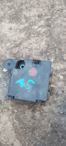 ROZDZIELACZ PRADU AUDI A5 8T A4 B8 K98K051B