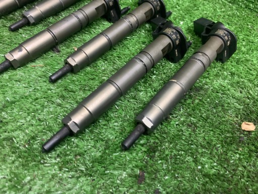injector 3.0 CDI 642 MERCEDES W204 W221 W212 W207 a6420701187 0445116026