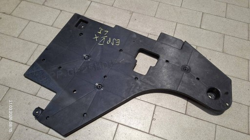 cover central chassis rear part side left Renault Espace V (RFC) 748A25333R