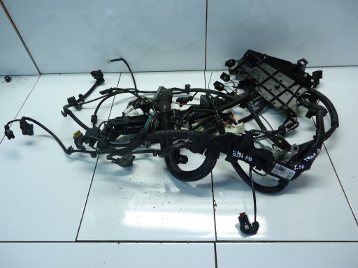 BMW 3 E90 2.0D N47D20 wiring bundle of the engine 8507899