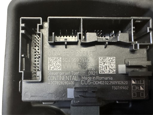 AUDI A1 82A control unit module door left front 5Q4959393Q
