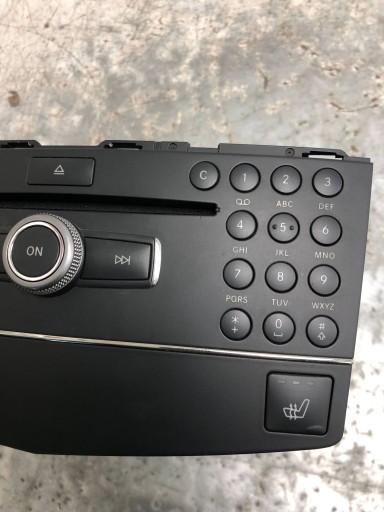 RADIO CD MERCEDES W204 A2049060501 A2048405910