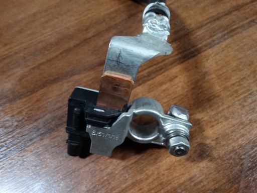 IDEALNA Batteriemanagement Sensor MINUS MERCEDES W217 W222 1